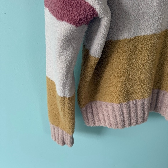 T S Soft Cozy Striped Colorblock Sweater Size Large - Picture 6 of 9